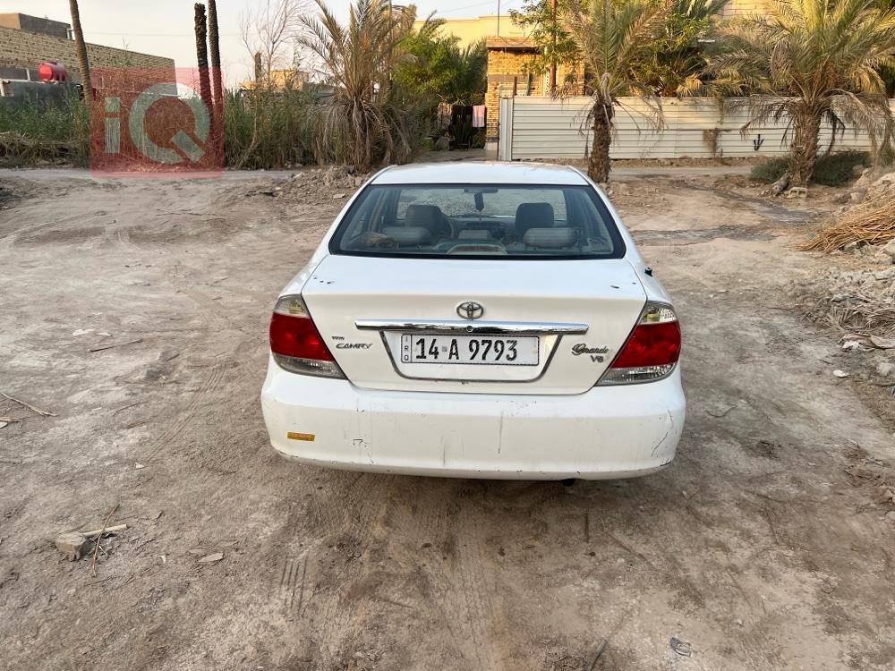 تۆیۆتا کامری